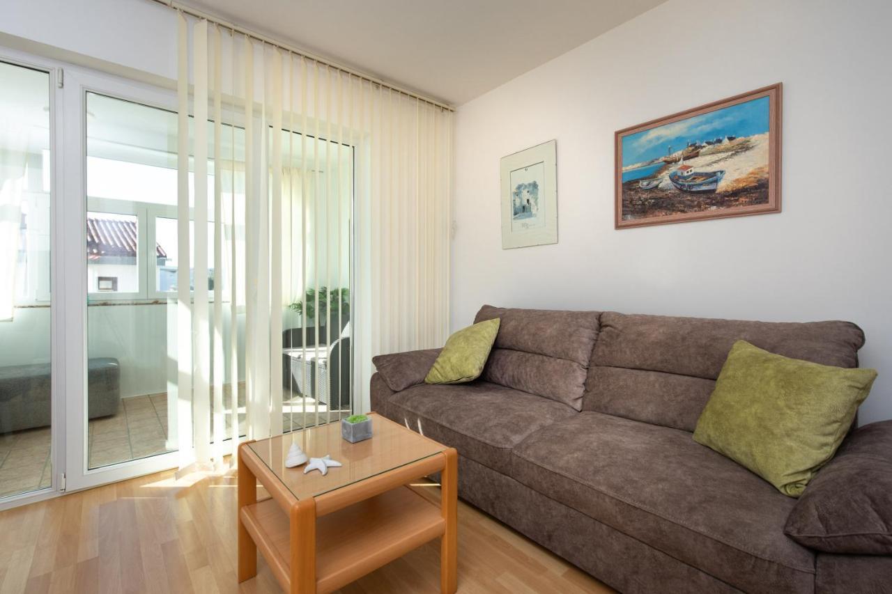 Apartment Filip Krk Town Exterior foto